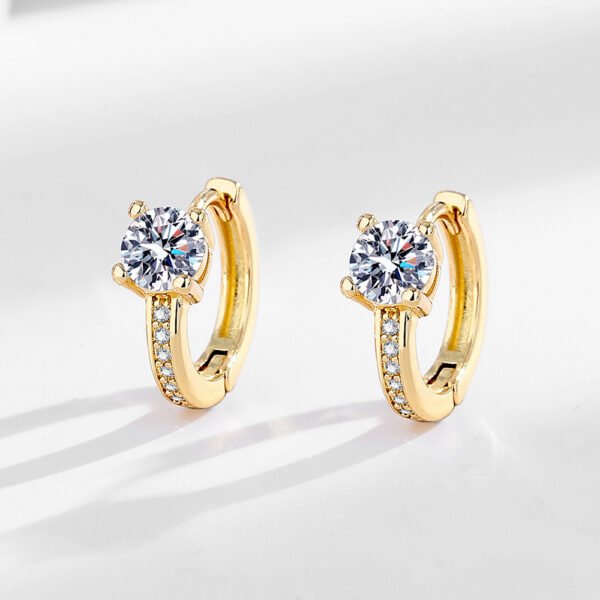 Elegant Golden Micro-inlaid Four-claw Round Earrings