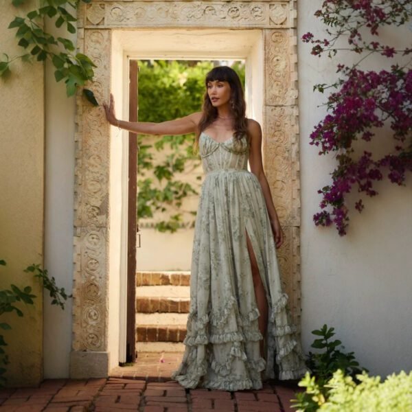 Unleash Effortless Allure in Our French Pure Desire Halter Dress – The Ultimate Summer Seduction Look!