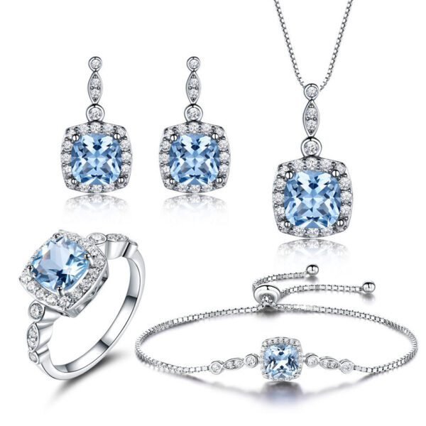 Luxury Silver Necklace Set – Sparkling Blue Topaz Design