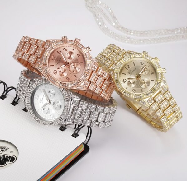 Luxury Women’s Crystal Quartz Watch – Elegant Stainless Steel Design with Sparkling Brilliance - Image 4