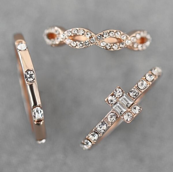Sparkling Zircon Ring with Flash Diamond Inlay - Image 4