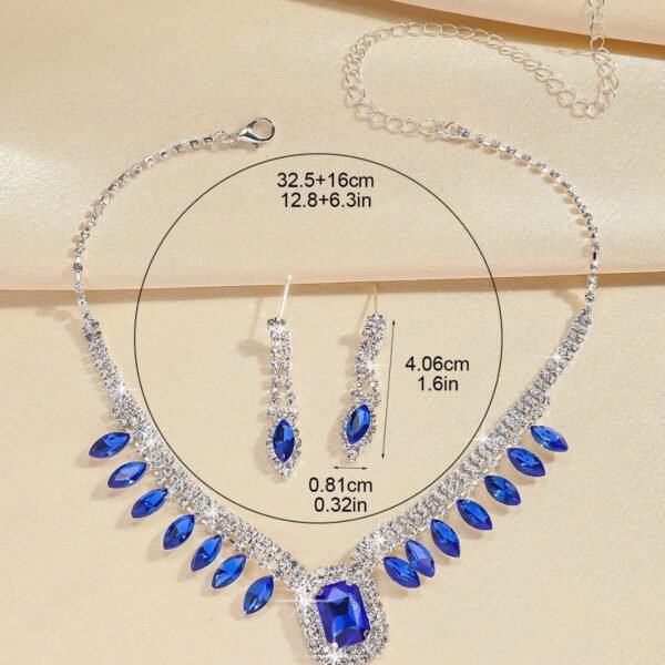 Elegant Banquet Attire: Stylish Dress & Suit with Necklace - Image 3