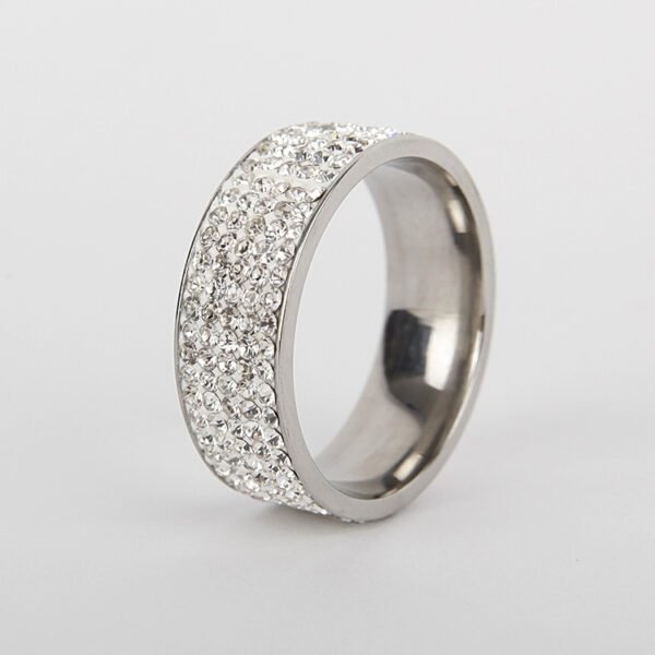 Stylish Diamond Rings Sparkle with Fashion - Image 2