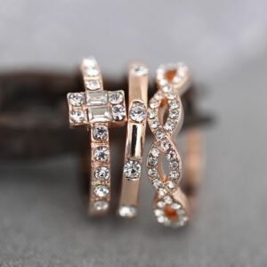 Sparkling Zircon Ring with Flash Diamond Inlay