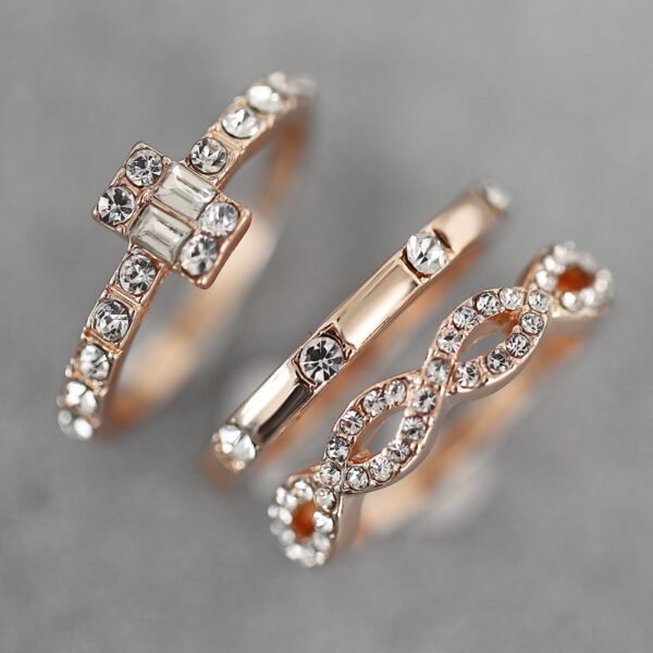 Sparkling Zircon Ring with Flash Diamond Inlay - Image 5