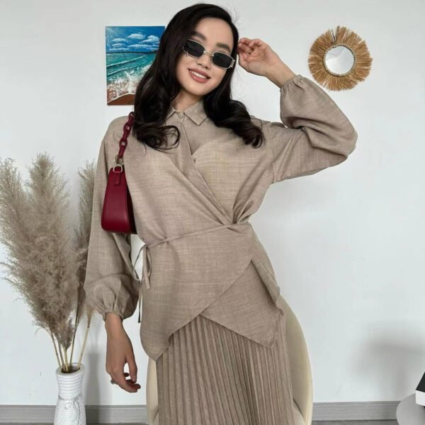 Elegant Muslim Women’s Pleated Skirt & Tied Top – Modest, Stylish & Comfortable - Image 2