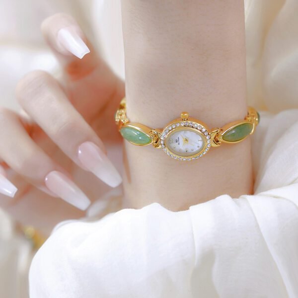 Elegant Dongling Stone Hetian Jade Chain Watch – Timeless Luxury & Style - Image 4