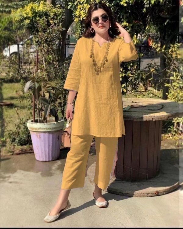 Stylish Solid Color Pullover Two-Piece Suit – Ethnic Elegance & Modern Comfort - Image 6