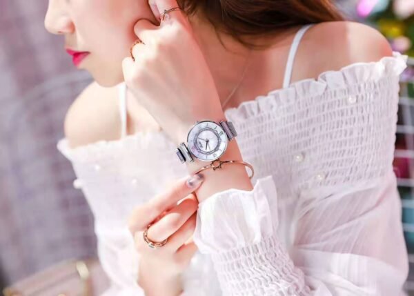 Women's Waterproof Magnetic Mesh Strap Watch - Image 10