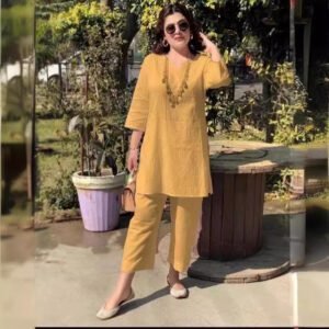 Stylish Solid Color Pullover Two-Piece Suit – Ethnic Elegance & Modern Comfort