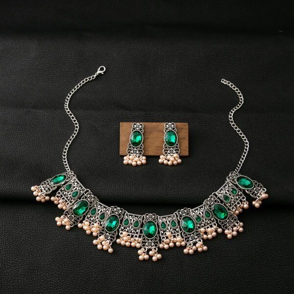 Elegant Square Tassel Earrings – Emerald Bead Jewelry Suit - Image 6