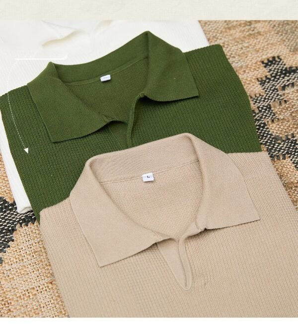 Refined Comfort Meets Timeless Style – Retro Casual Knitwear for the Modern Businessman - Image 3