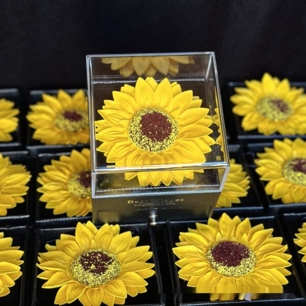 GenZ Artificial Flower Sunflower Necklace Acrylic Jewelry Box - Image 6