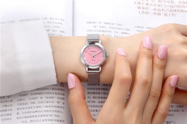 Women’s Small Quartz Watch with Steel Mesh Belt – Elegant & Lightweight Timepiece - Image 3