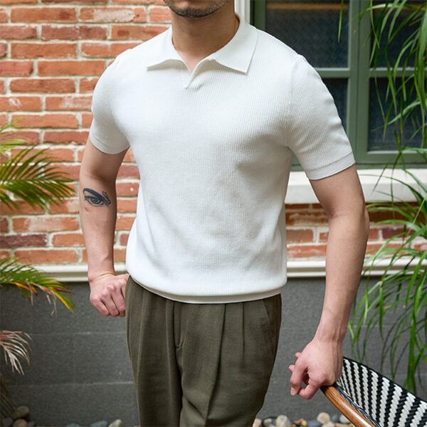 Refined Comfort Meets Timeless Style – Retro Casual Knitwear for the Modern Businessman - Image 2