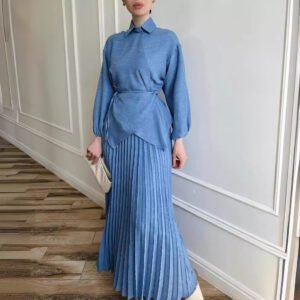 Elegant Muslim Women’s Pleated Skirt & Tied Top – Modest, Stylish & Comfortable