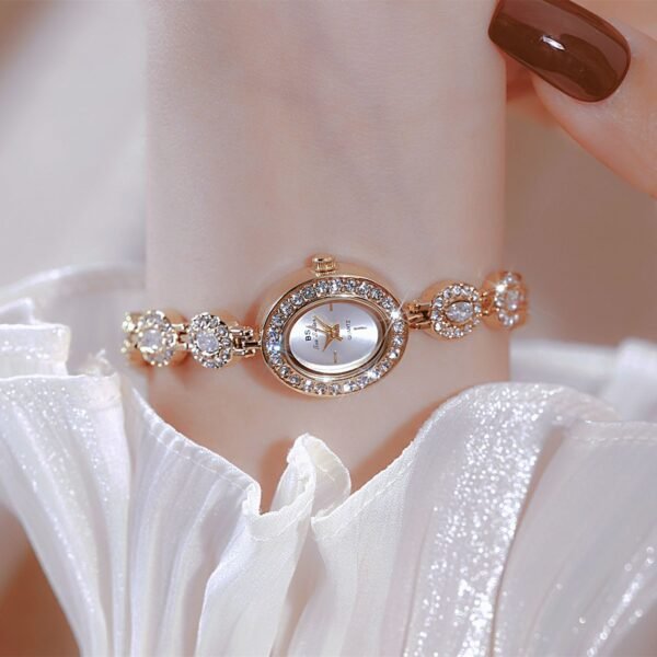 Mid-Ancient Fashion Oval Colored Gems Rainbow Light Luxury Watch – Timeless Elegance Meets Vibrant Luxury - Image 8