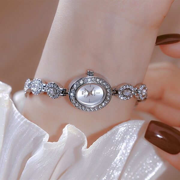 Mid-Ancient Fashion Oval Colored Gems Rainbow Light Luxury Watch – Timeless Elegance Meets Vibrant Luxury - Image 4